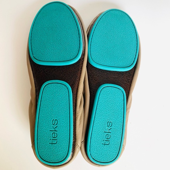 Tieks by Gavrieli Taupe Leather Slip On Ballet Flats Shoes - Picture 11 of 13